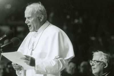 Biografía de Juan Pablo II: El legado de un gran líder espiritual 131 Biografía de Juan Pablo II: El legado de un gran líder espiritual