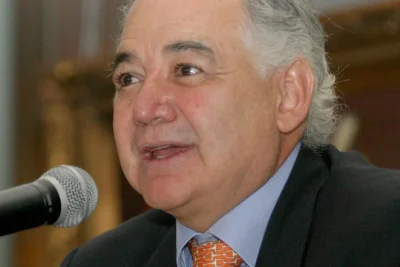 Biografía de Raúl Salinas: Trayectoria, Controversias y Legado 86 Biografía de Raúl Salinas: Trayectoria, Controversias y Legado